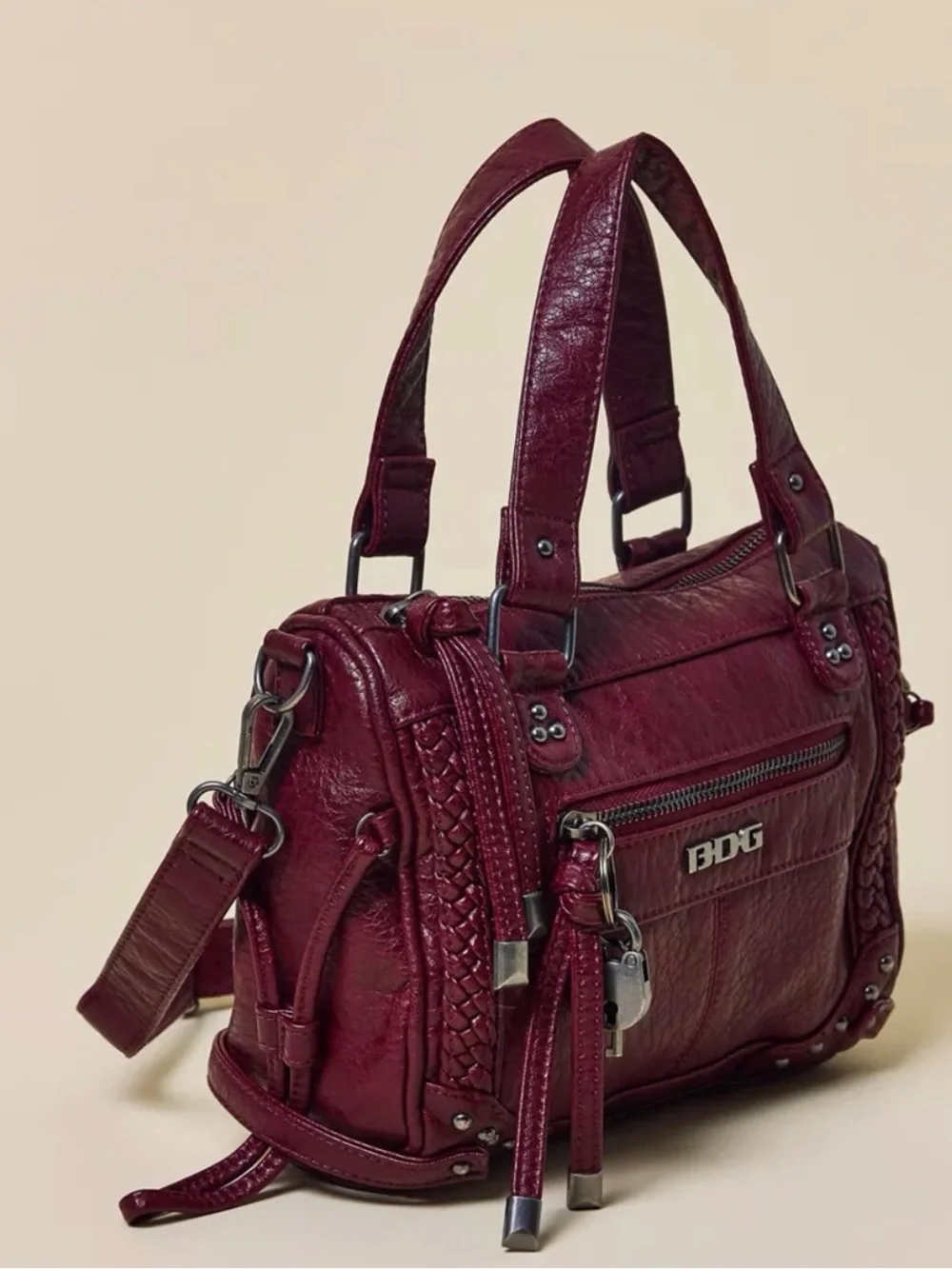 BDG compact leather